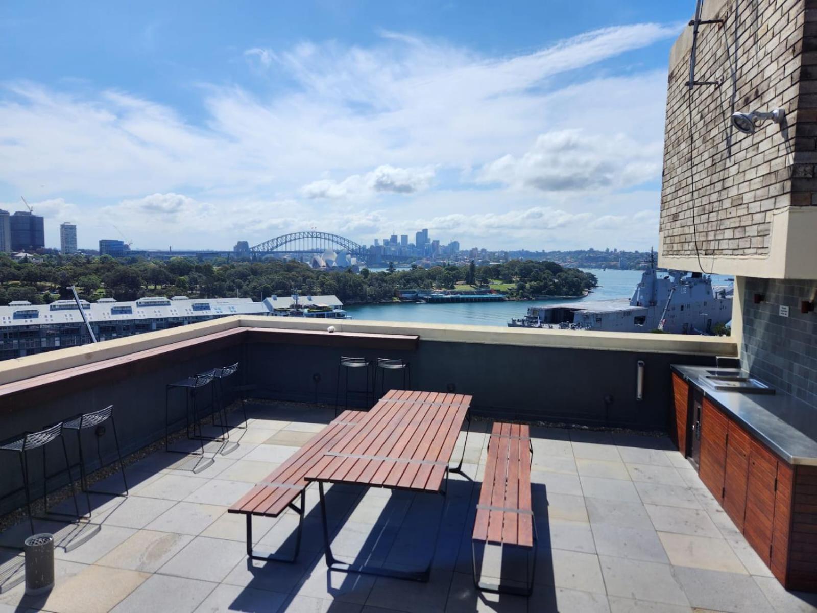 The Gem-executive Potts Point Harbourview Stunner *