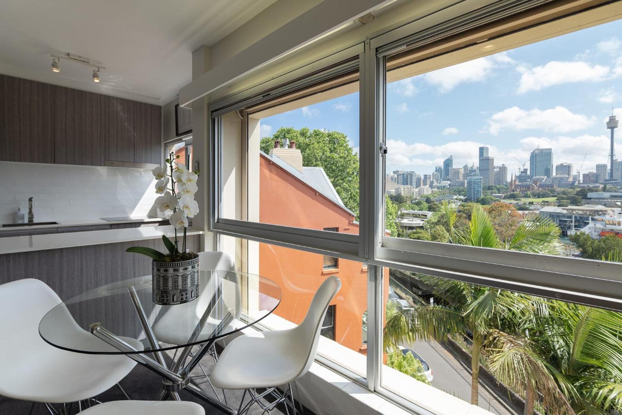 The Gem-executive Potts Point Harbourview Stunner *